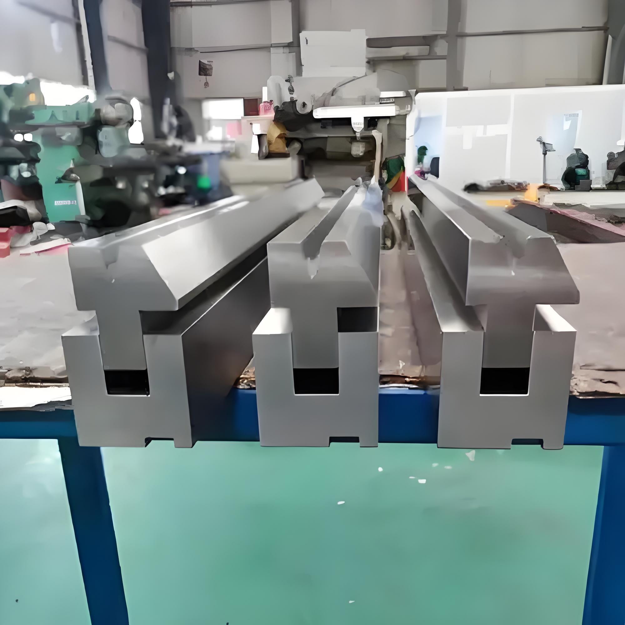 双折边折弯模具压死边折弯模具复合模具折弯机双折边模折弯机模具图片