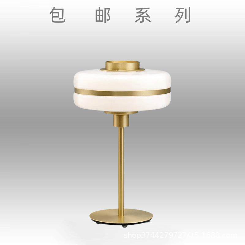 后现代简约创意玻璃台灯北欧客厅卧室床头灯设计师样板房装饰灯具