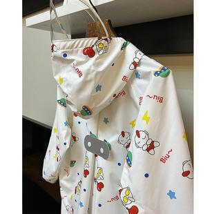 日系轻薄速干透气儿童雨衣防暴雨男女幼儿园防水雨披小学生书包位
