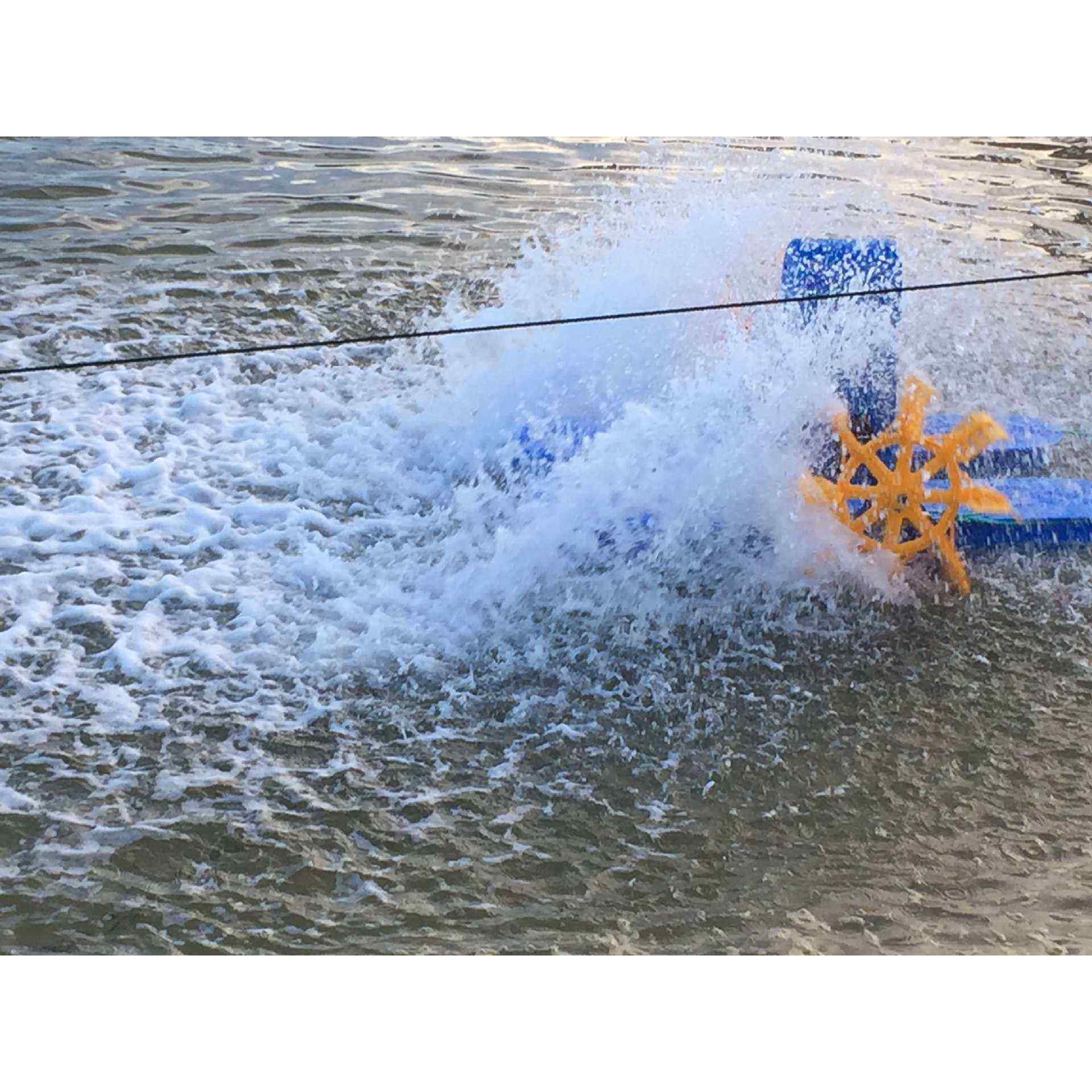 高顿增氧机水车式增氧机叶轮浮船高顿水泵厂水产养殖浮水泵鱼塘