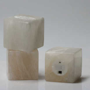 厂家供应方糖石膏灯天然石膏雕刻摆件 石膏工艺礼品 客厅房间小夜