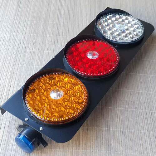 LED五寸中集挂车后尾灯三联货车24V防水刹车爆闪转向后组合灯三圆
