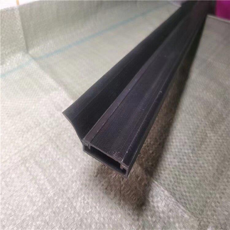 翻板车库门侧封条硬侧封白色黑色卷帘门侧封条门顶部防尘密封条