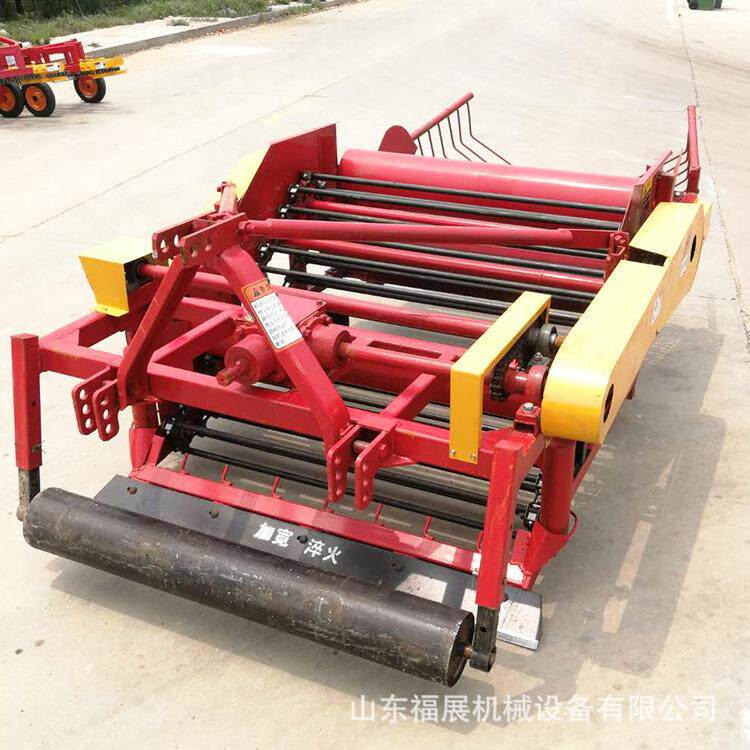 四轮拖拉机带花生收获机 根茎类农作物出土机 马铃薯地瓜收获作业