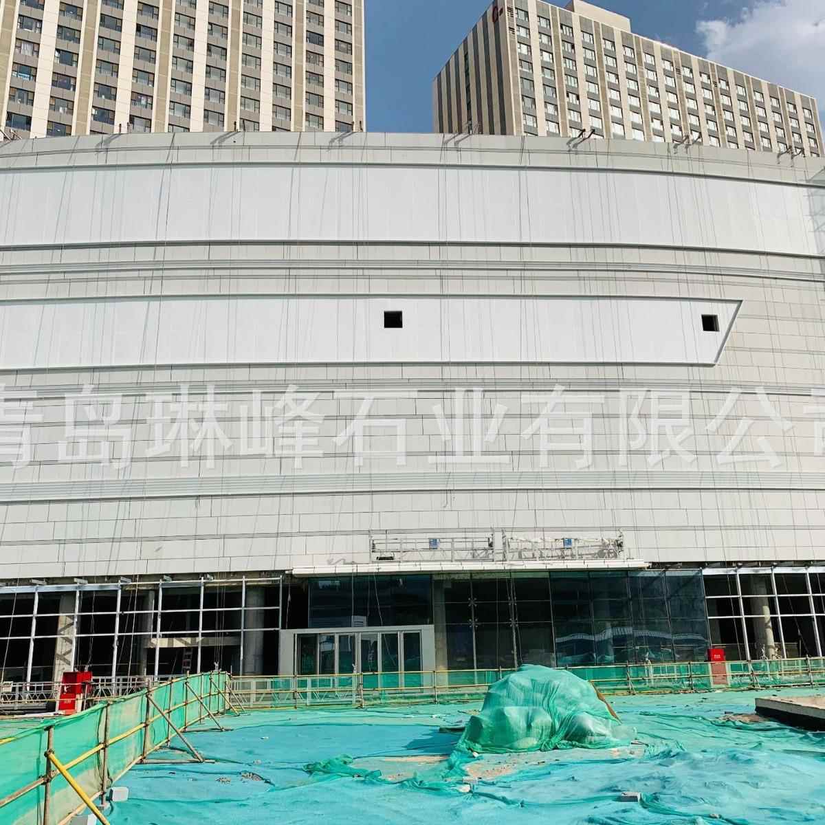 机场铁591芝白白地麻光面火烧面工程麻板地铺用山东白麻石材