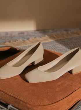 33501 网红款方头女鞋粗跟高跟鞋简约气质2026爆款女鞋中跟工作鞋