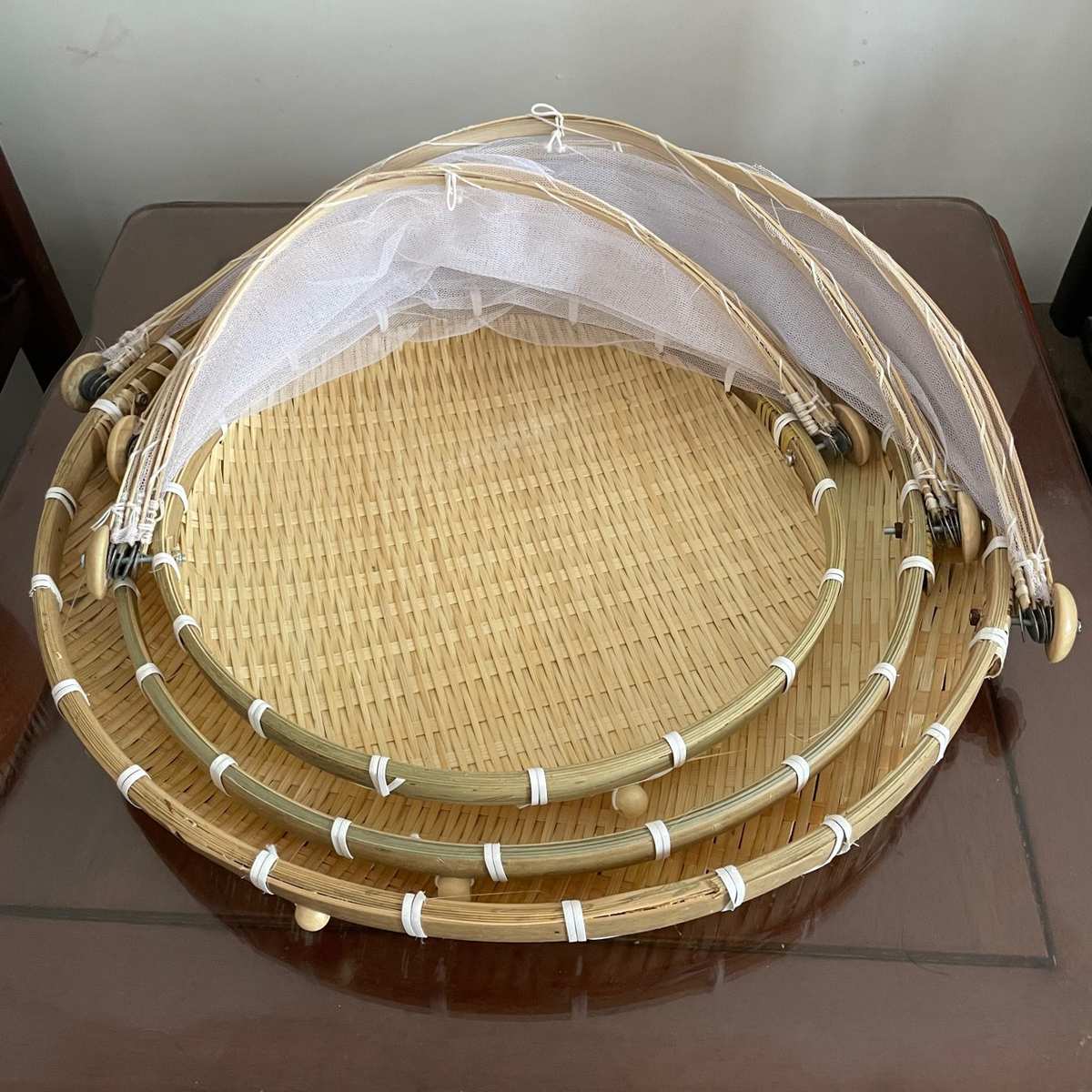 批发竹编制品带纱网竹编篮子家用馒头筐圆簸箕晾晒竹筛子