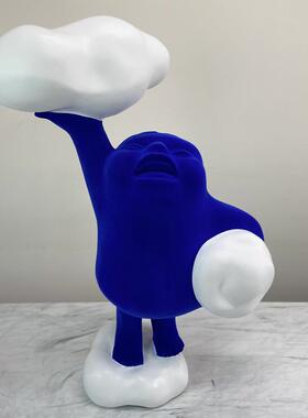 现代简约卡通人物大号雕塑摆件书房客厅样板房酒店米兰时尚装饰品