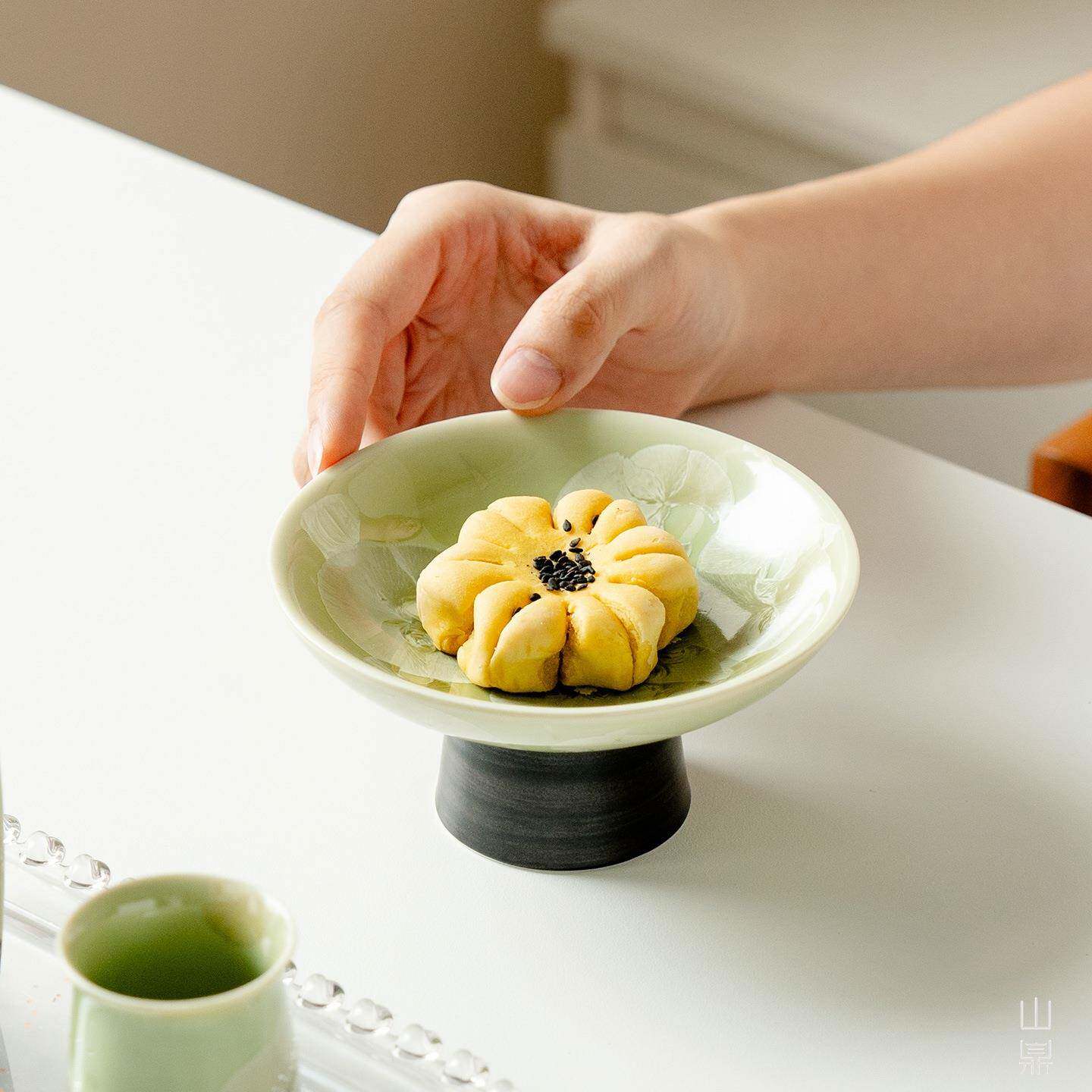 窑变釉三色果盘陶瓷点心盘建水茶点盘高级冰花高脚客厅茶几家用盘