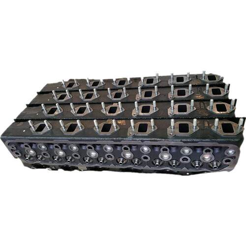 三一SY215C挖掘机6D34发动机缸盖B229900005035 气缸盖ME996397