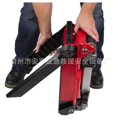 MILWAUKEE M18 ONERSAL-0 ONE-KEY 无绳工程桅杆照明灯立式照明灯