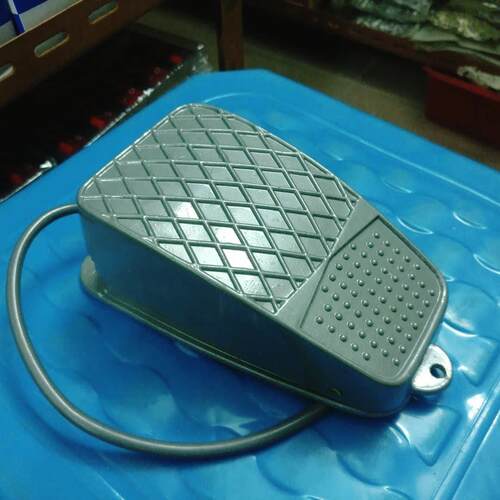 明德 铝壳自锁型脚踩脚踏开关 FS-3S