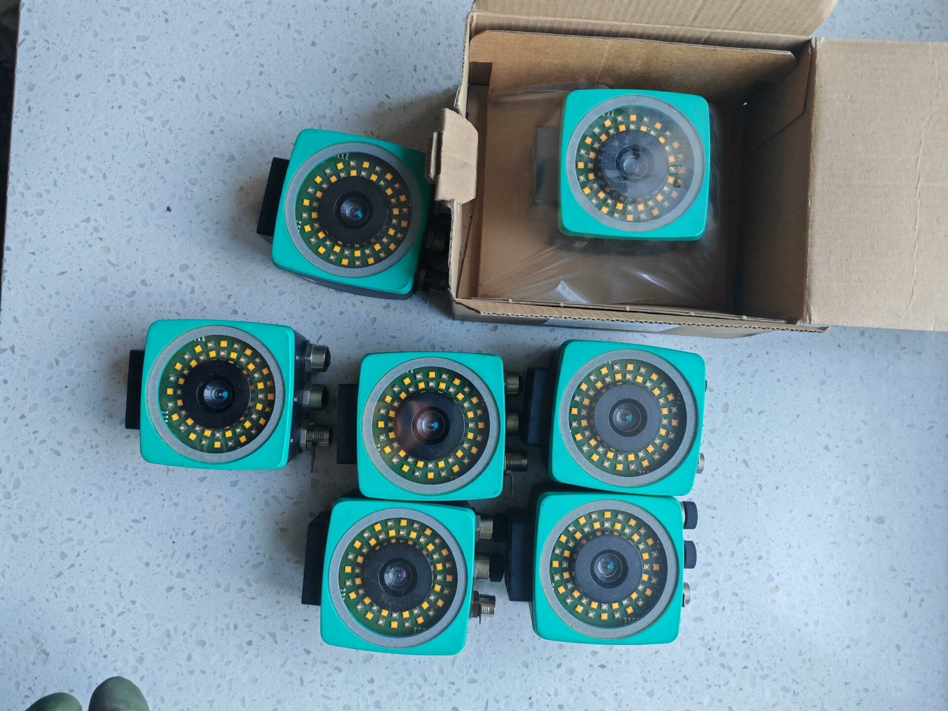 倍加福PGV100-F200A-B17-V1D  工程剩余，