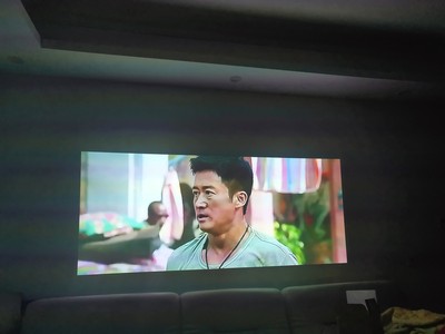 讨论反馈坚果V9投影仪怎么样，真有评测说的哪么神乎？