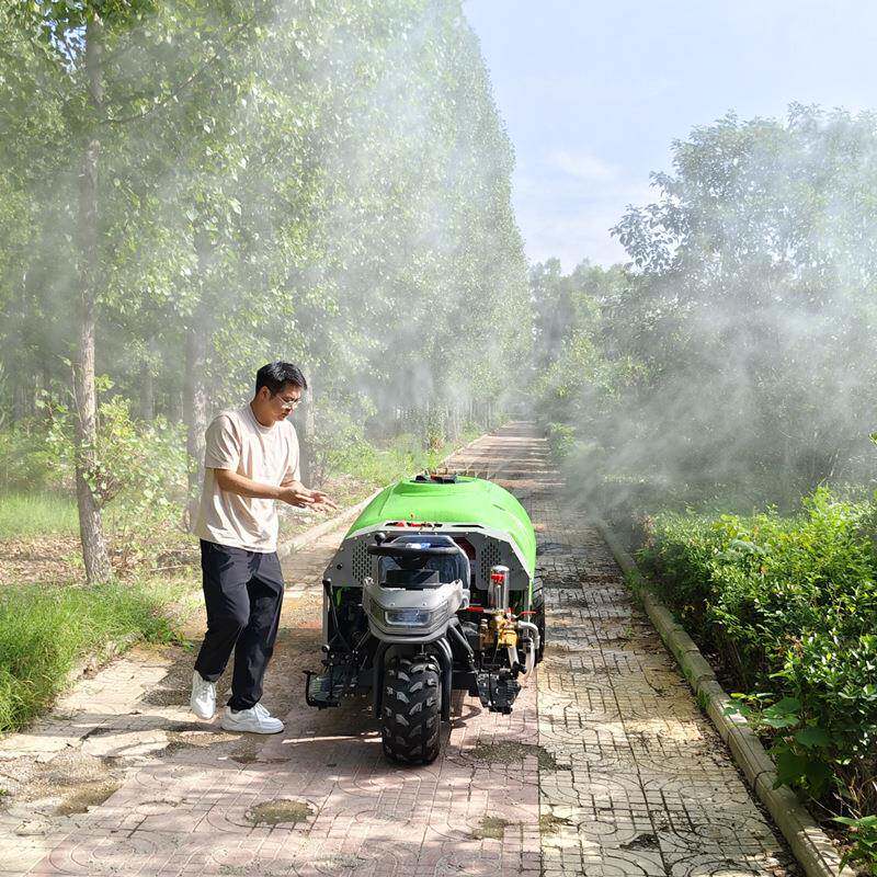 柴油35马力三轮打药机果园高压打药车农用自走式果树灭虫洒药机