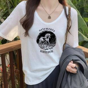 竹节棉正肩女生T恤短袖2026年新款夏季白色V低领冰丝薄款宽松上衣