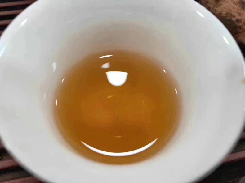 2006年茶王易武倚邦野生喬木古樹普洱老生茶幹倉 普洱茶 BUASHOP普洱老茶