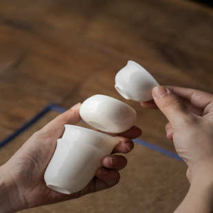 羊脂玉瓷主人杯陶瓷茶杯单杯白瓷喝茶品茗杯小号家用功夫茶具杯子