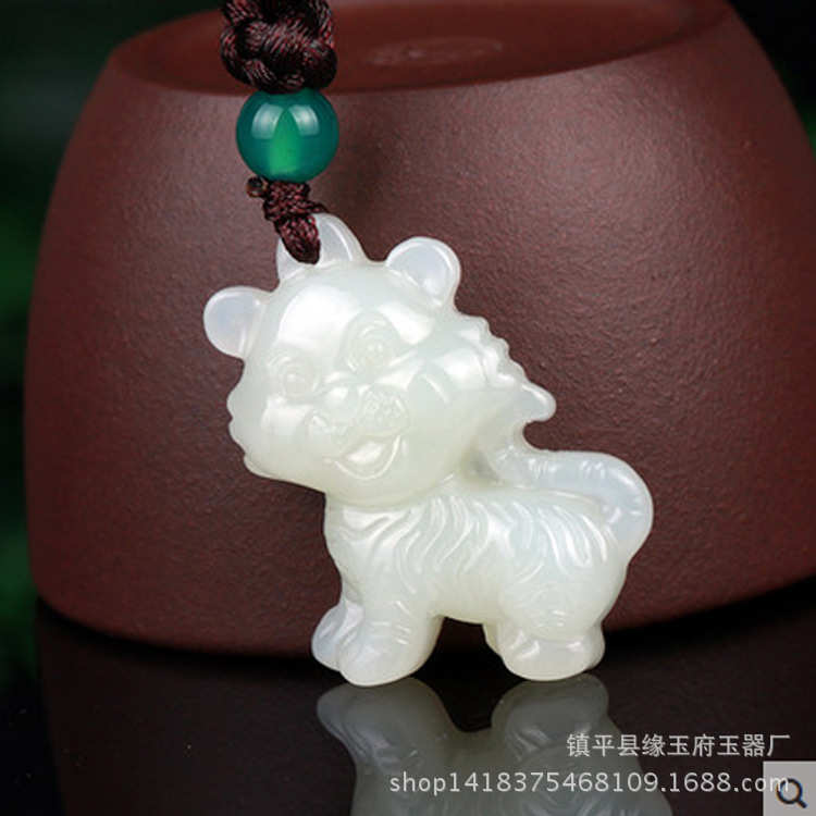 卡通和田白玉生肖鼠牛虎兔龙羊猴鸡玉吊坠男女十二生肖玉坠