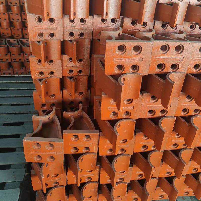 工厂加工可喷漆防锈防撞护栏围栏用铸铁桥梁护栏支架牛角支架