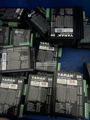 原厂信浓YARAK步进驱动器Y2SD2,成色9新,数量不少,议价