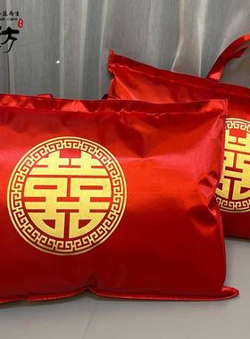 OUE婚陪嫁喜丝枕一对装婚庆睡眠蚕纤维枕结纯芯棉枕婚庆红色喜字