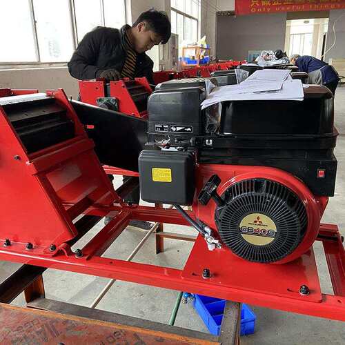 厂家可供跨境园林绿化碎枝机树枝粉碎机小型果园树枝粉碎机汽油