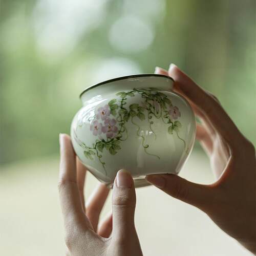 墨己小苍翠手绘陶瓷建水茶道配件牵牛花废水缸家用茶席摆件水盂
