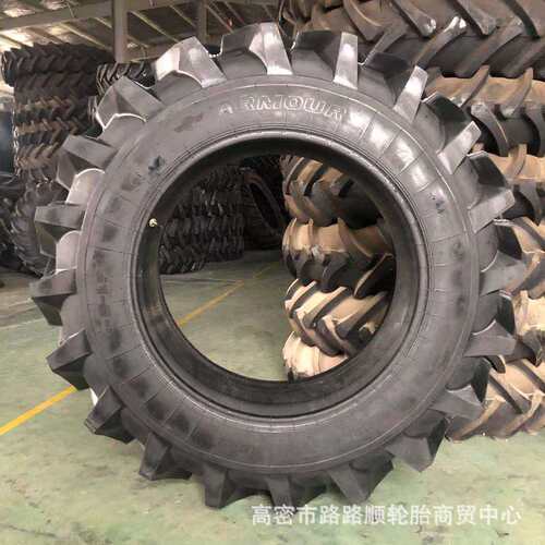 厂家直售徐州甲子农用拖拉机人字纹轮胎18.4-30 18.4-34 18.4-38