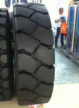 叉车实心轮胎27x10-12 28*9-15 ,650-10, 700-9 7.00-12 配钢圈