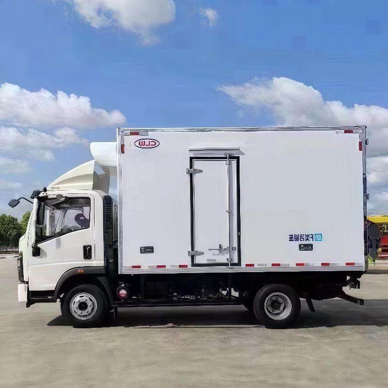出口新能源国补冷藏车 小型冷藏保温车 冻货食品果蔬热门产品