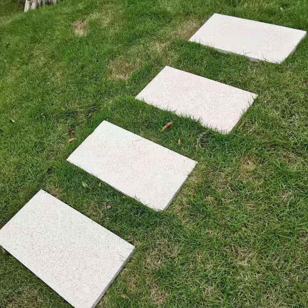 花岗岩火烧面大理石板户外草坪踏步 园林铺路园庭院地砖汀步石材
