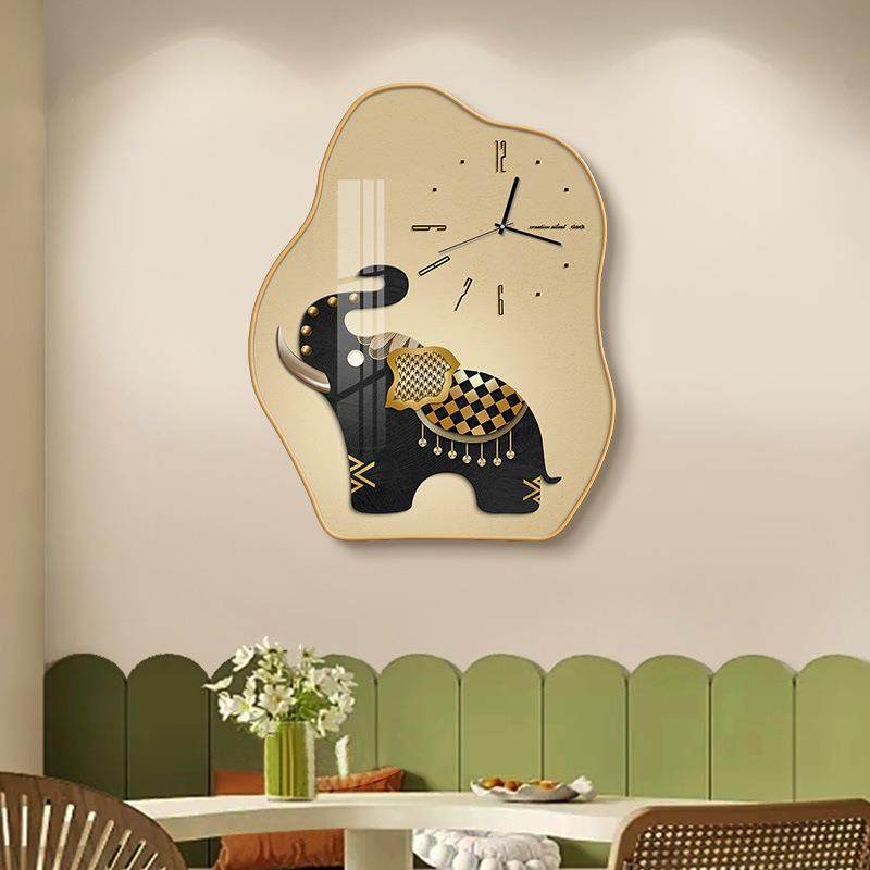 现代简约餐厅挂钟创意网红时尚客厅家用静音钟表卧室房间网红挂表