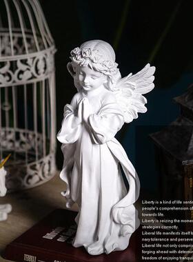 直销新款北欧祈祷天使手工女孩雕塑创意轻奢树脂家居桌面神龛装饰