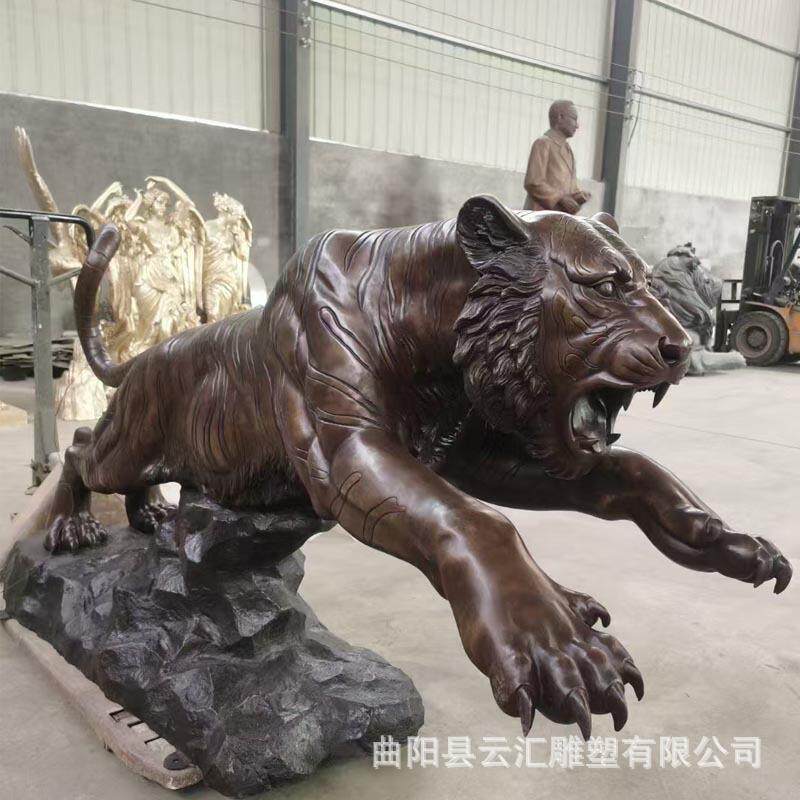 户外大型不锈钢狮子雕塑铸铜创意玻璃钢仿铜汇丰银行门口摆件