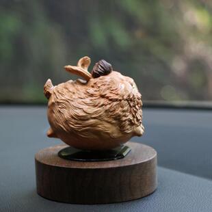 太阳年能动自旋创意汽车摆件黄杨转木雕DBH十二生肖少兔车载招财