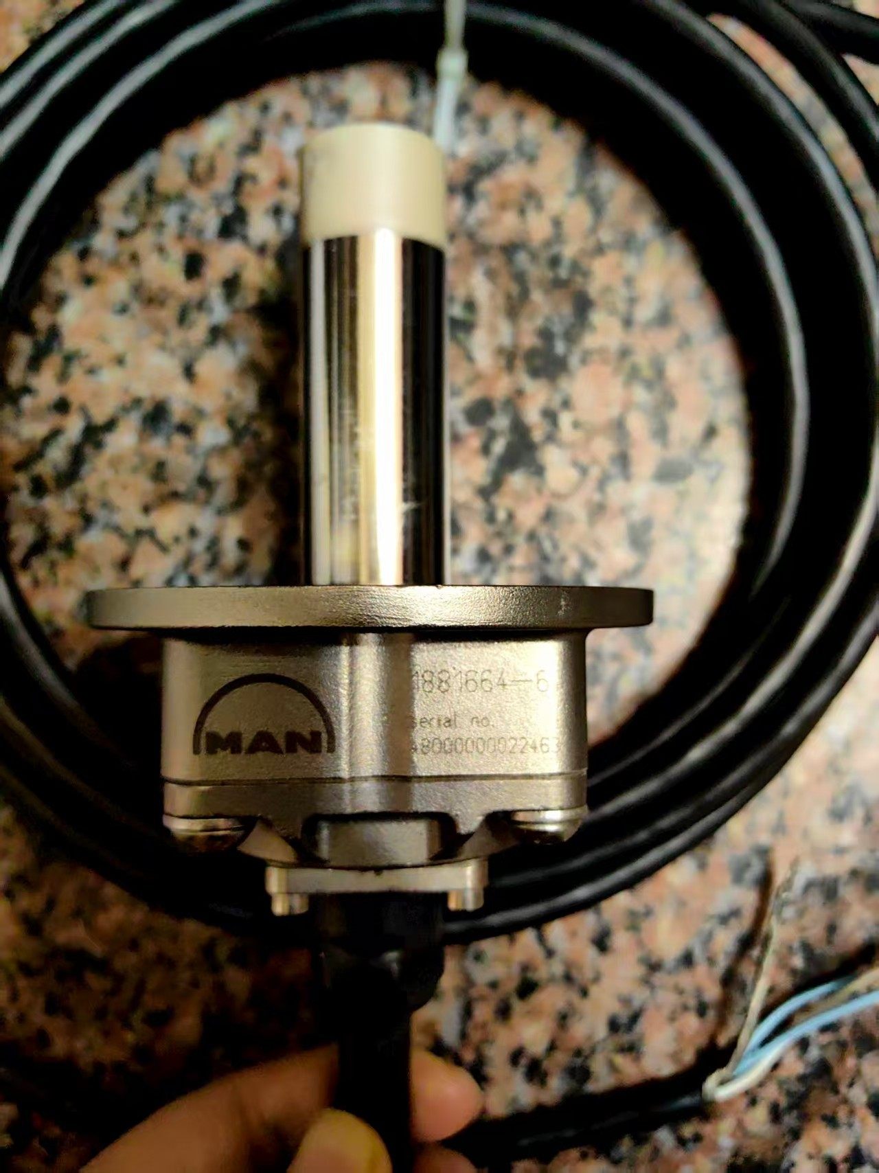MAN位置传感器，型号1881664-6，全新原装，带连接线