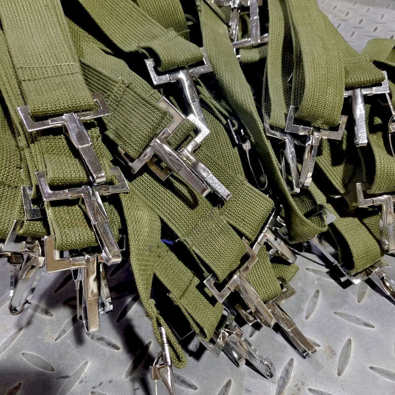 库存老非行保真单皮头背带老皮头单肩背包带单皮可调节皮背带老式