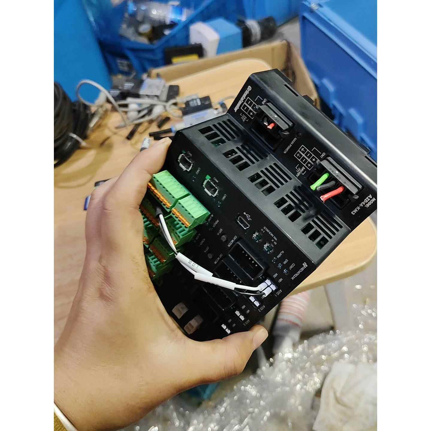 标价是空箱-东方AZD4A-KED AZD2A-KM3 多轴运动控议价