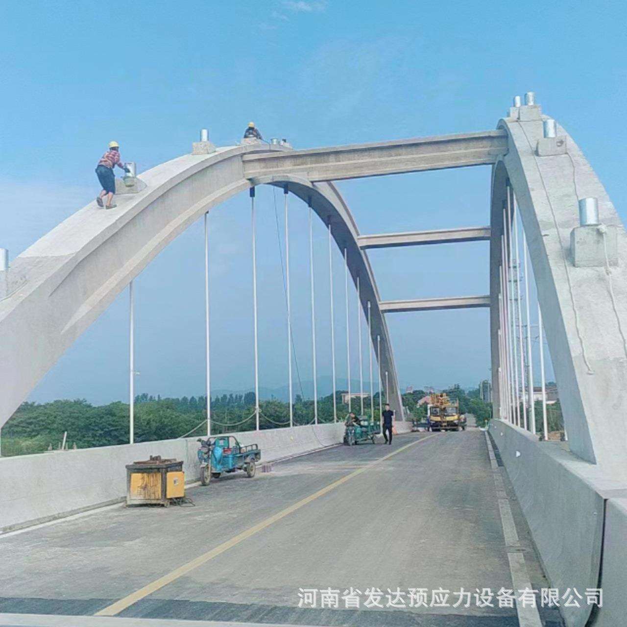 公路桥梁吊索预应力桥梁施工加固吊杆不锈钢拉索钢拉杆斜拉索