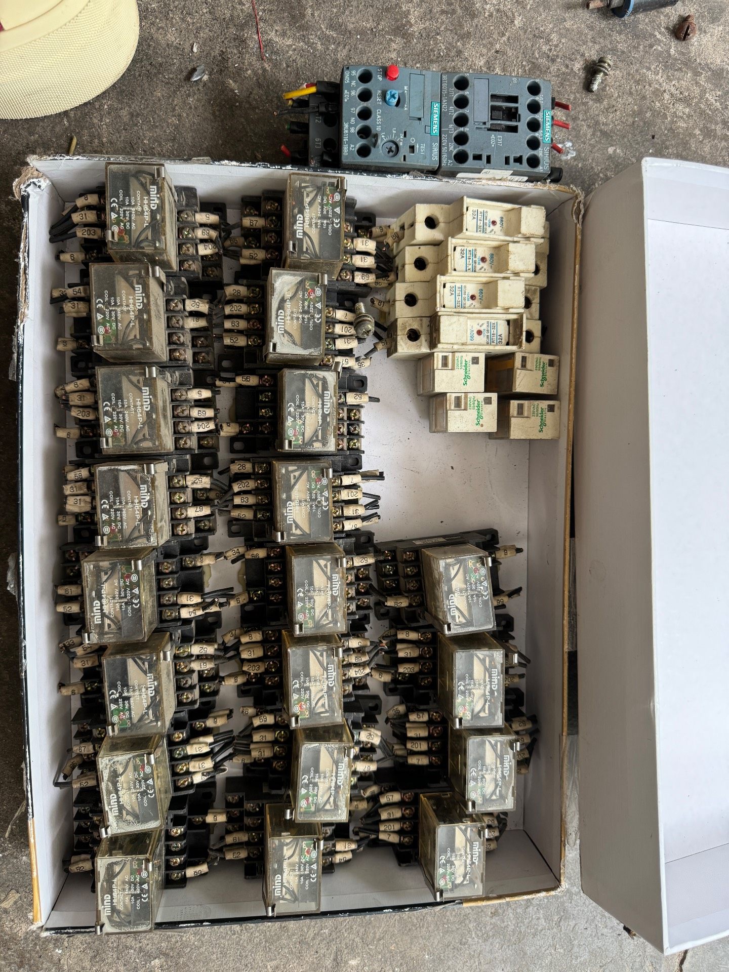 拆机西门子接触器 明达MinD明达MinD继电器型号TP61