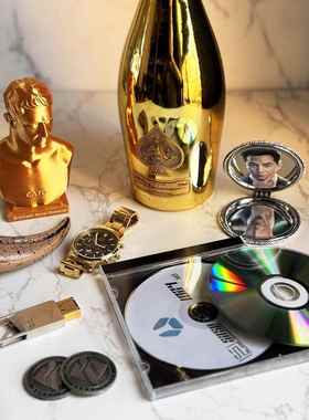 三角洲行动香槟金条半身像大红色模型周边物资量子储存实验数据怀