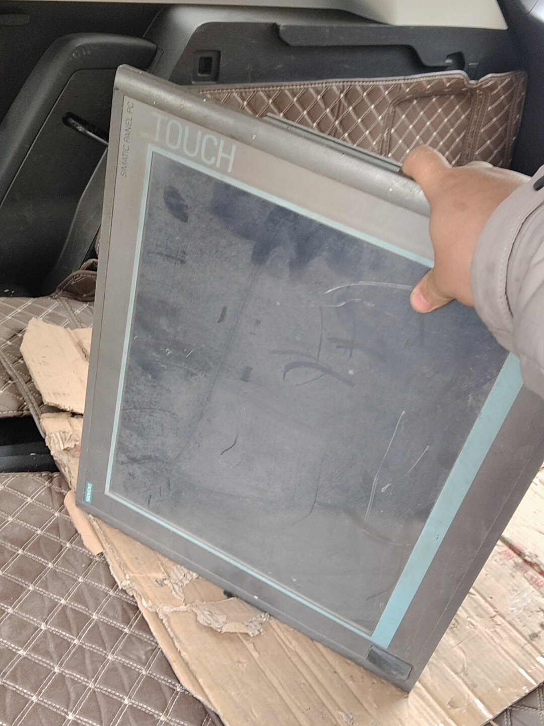 西门子工控一体机，型号6AV7824-0AB10-1AA0，