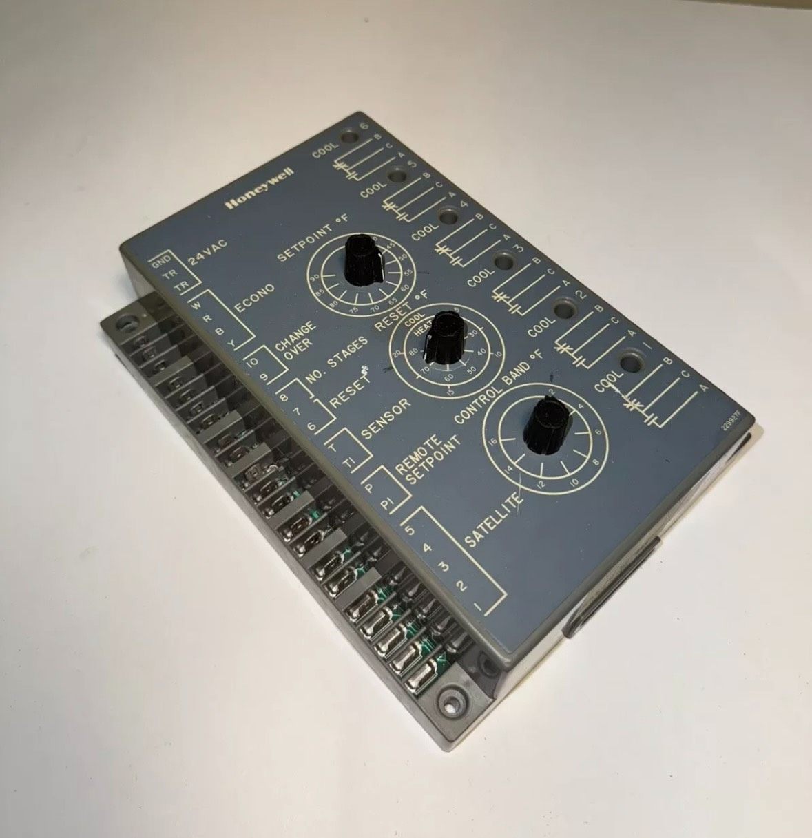 霍尼韦尔 W7100A1053