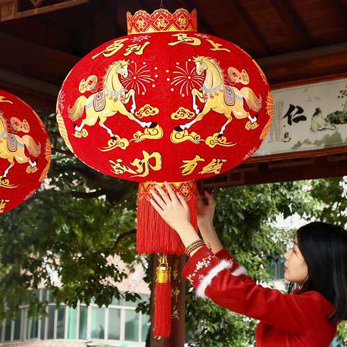 2026马年成功绒布大红灯笼新年春节室内户外入户门装饰场景布置