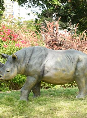 现货仿真树脂玻璃钢犀牛动物雕塑摆件公园庭院别墅园林景观装饰品