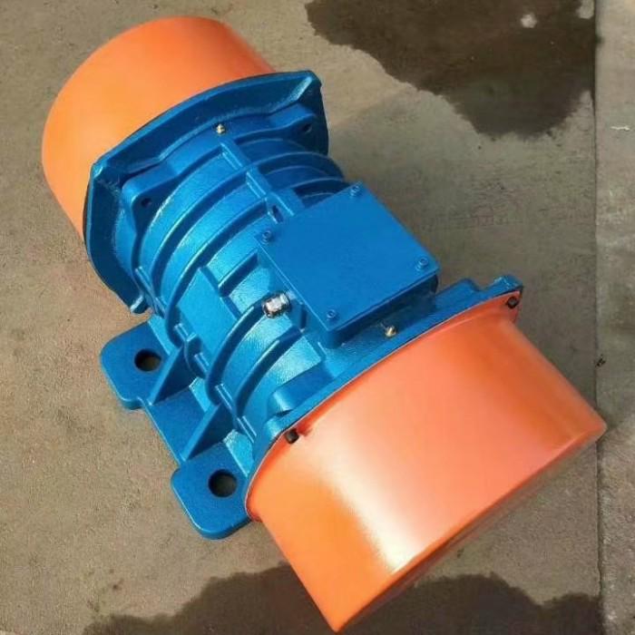 VB振动电机 VB-60376-W振动电机 功率3.7KW 钢厂振动筛振动器
