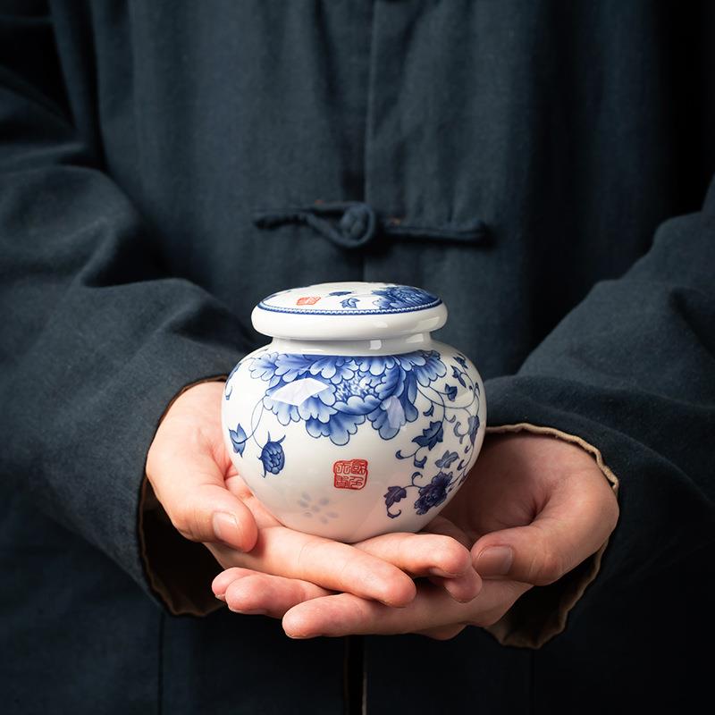 陶瓷小号茶叶密罐封家用茶叶包装青瓷罐茶罐储11存罐将军罐带盒盖