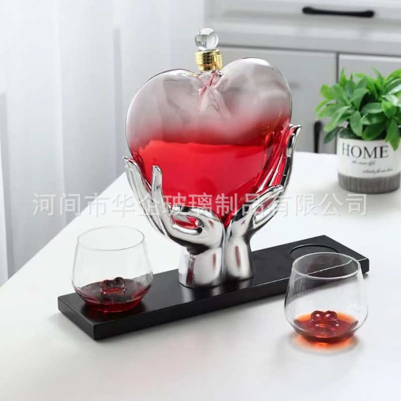 心形加厚密封酒瓶高硼硅玻璃创意欧式盛酒器异形酒瓶家庭装饰酒具