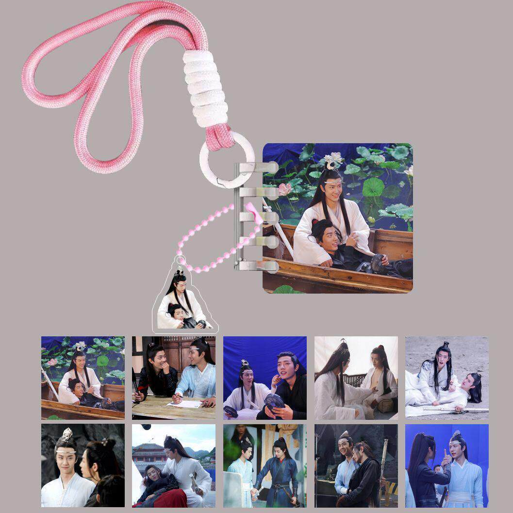 博君一肖亚克力连环画明星活页相册挂件彩色挂绳钥匙扣书包挂饰